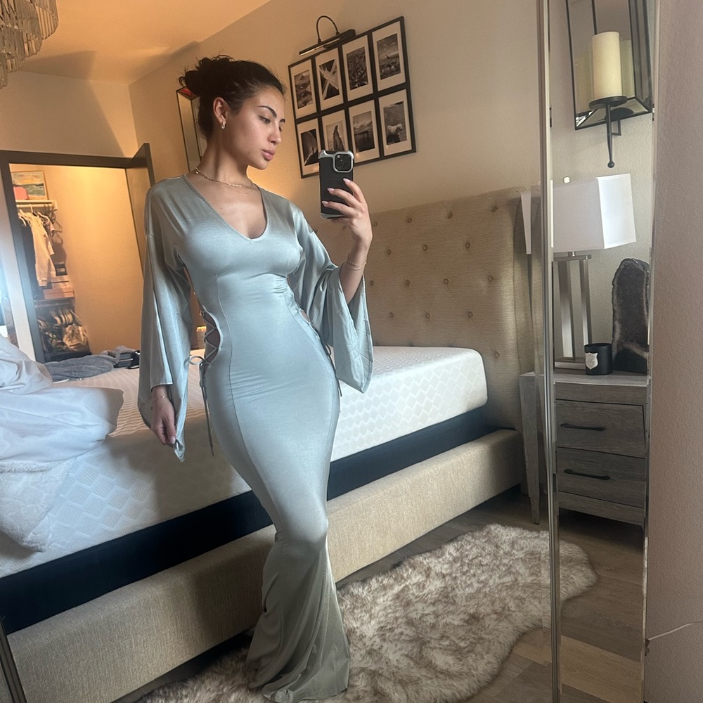 Amyshehab side-cut dress